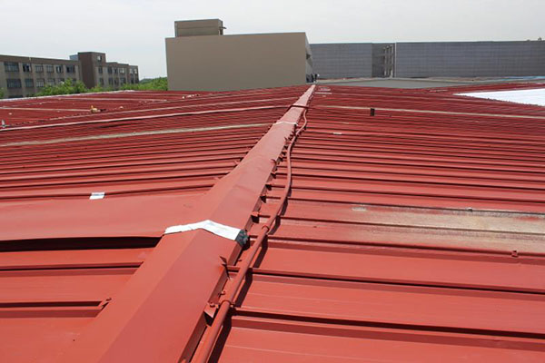 彩鋼瓦翻新廠家分享防腐涂料的特點？